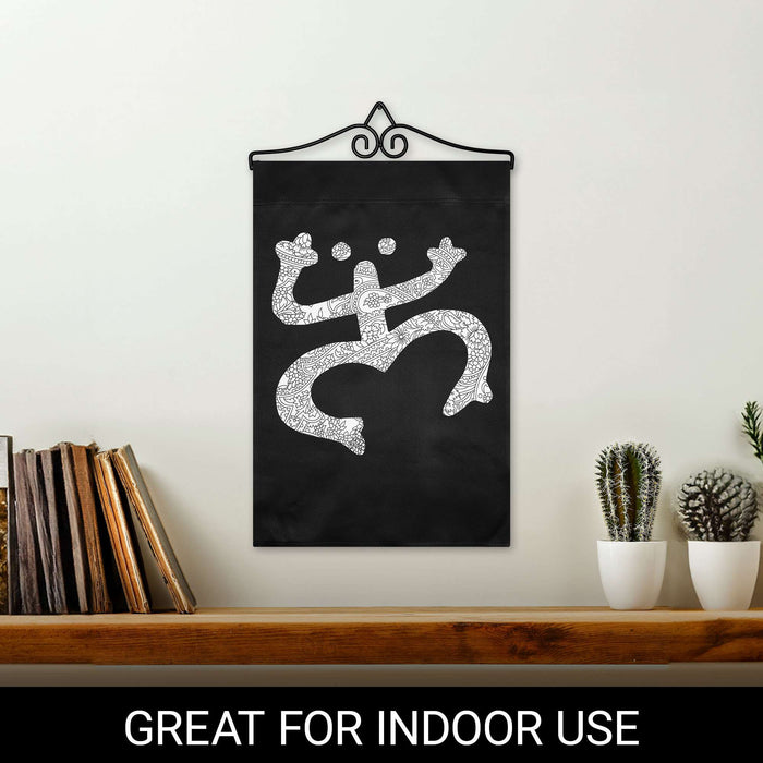 G128 12x18IN Floral Coqui Frog Black Garden Flag with 14IN Hanger